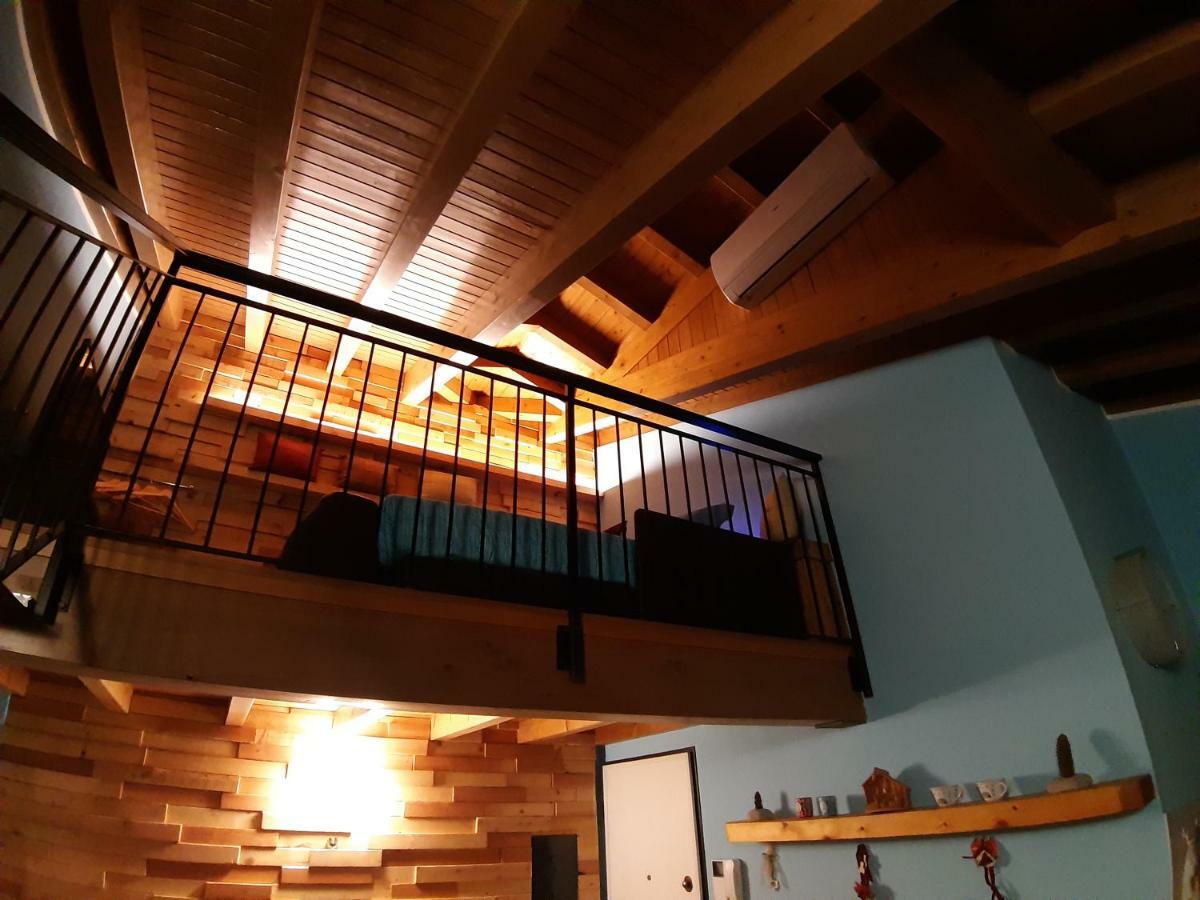 Ca' De' Mumi Appartement Luino Buitenkant foto
