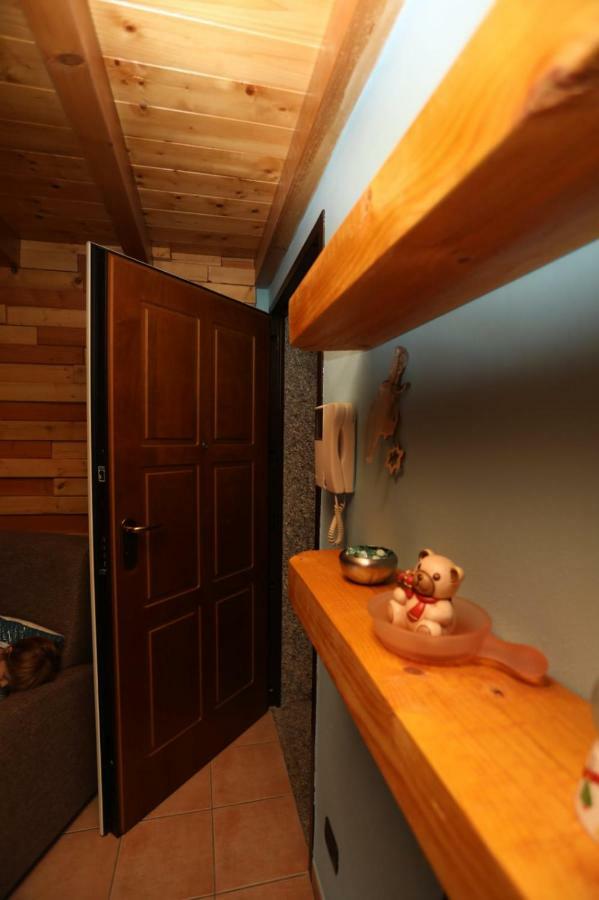 Ca' De' Mumi Appartement Luino Buitenkant foto