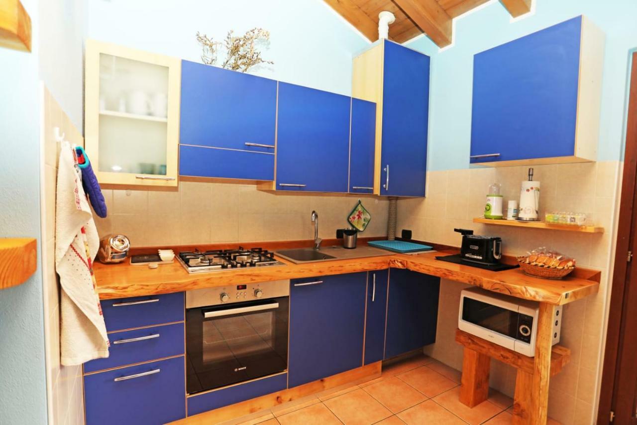 Ca' De' Mumi Appartement Luino Buitenkant foto