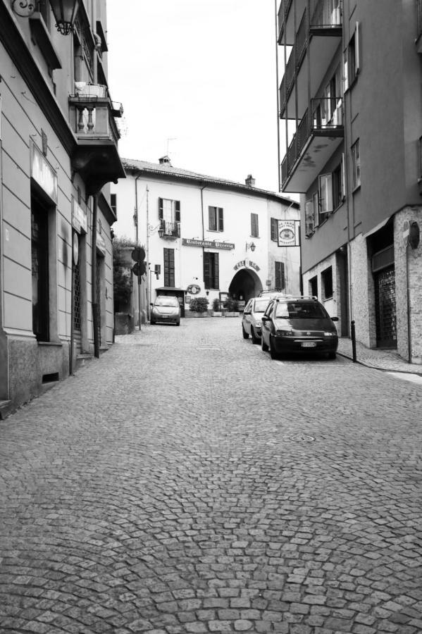 Ca' De' Mumi Appartement Luino Buitenkant foto