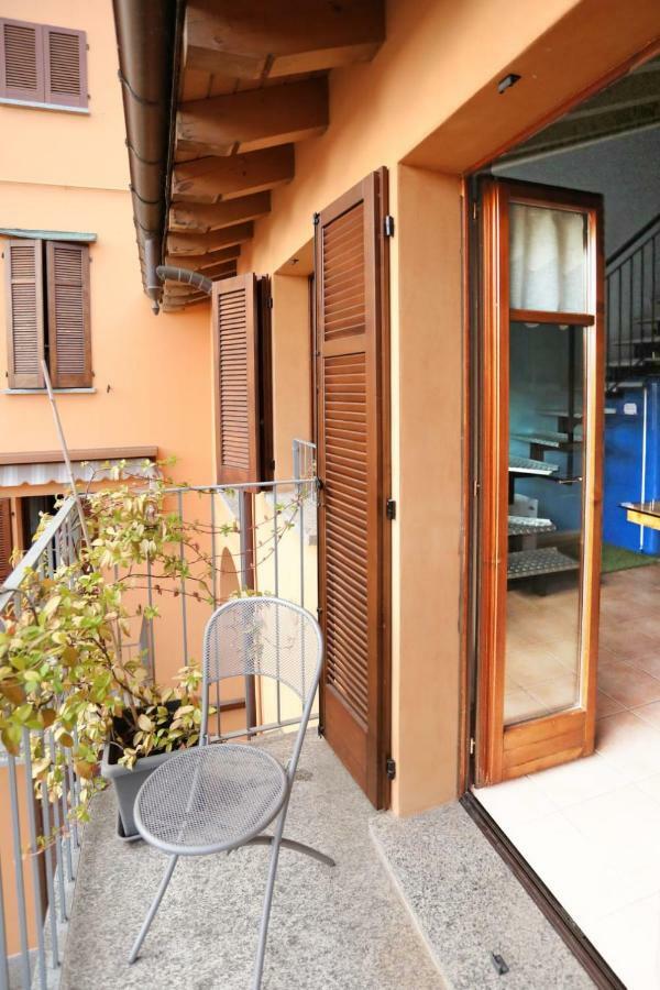 Ca' De' Mumi Appartement Luino Buitenkant foto